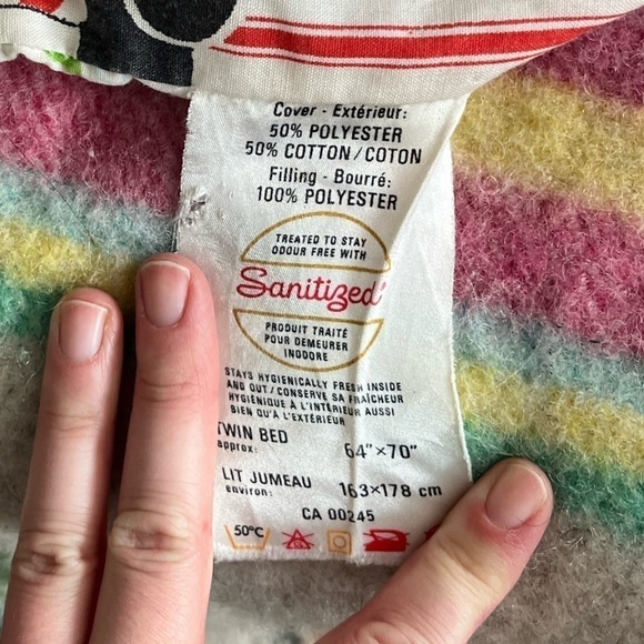 Vintage Raggedy Ann and Andy Dolls with Vintage Quilt - Picture 10 of 13